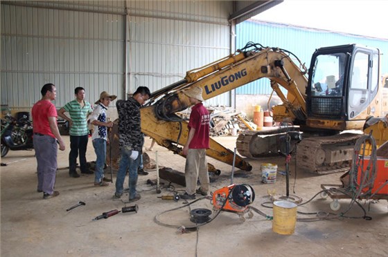 現場指導配件安裝