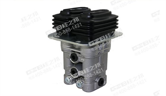 三一挖掘機行走腳踏閥