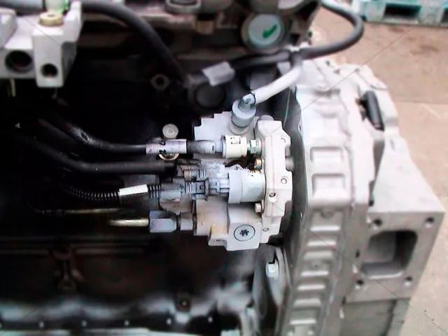 發(fā)動(dòng)機(jī)