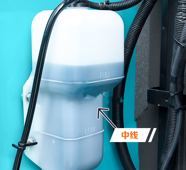 發(fā)動機水箱