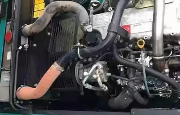 挖掘機發動機