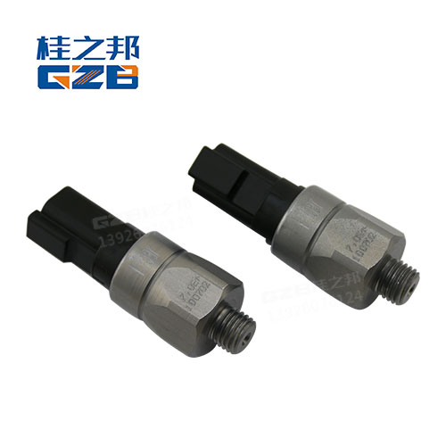 徐工215挖機(jī)配件