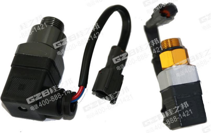 徐工700挖掘機配件